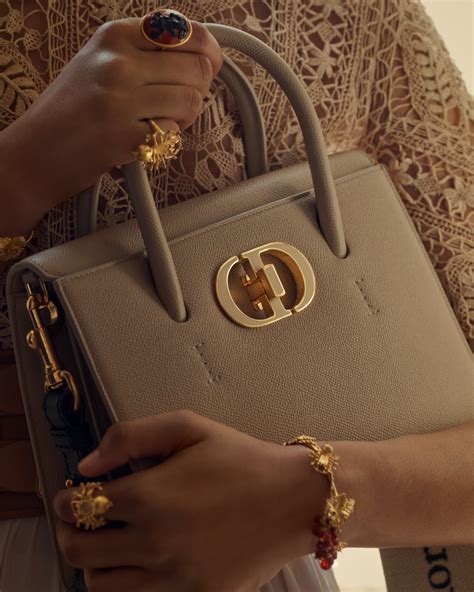 nuova borsa dior|le nuove borse dior.